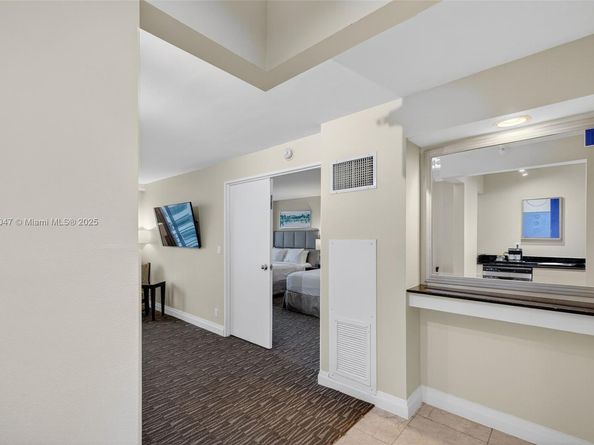 2670 E Sunrise Blvd 1005, Fort Lauderdale FL 33304