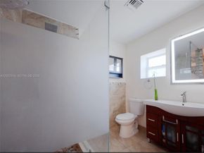1911 N 53rd Ave, Hollywood FL 33021