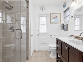 1911 N 53rd Ave, Hollywood FL 33021