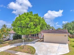 1911 N 53rd Ave, Hollywood FL 33021