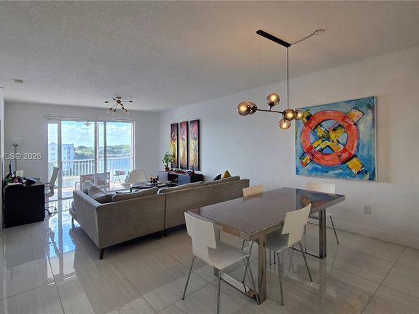 10730 NW 66th St 502, Doral FL 33178