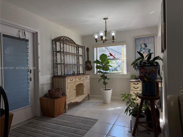 629 Saxony  N 629, Delray Beach FL 33446