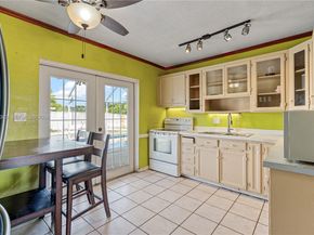 131 NW 19th St, Pompano Beach FL 33060