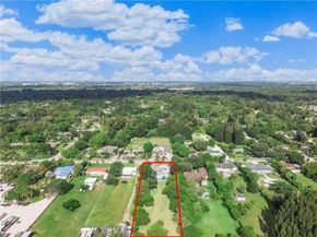 224 E Acre Dr, Plantation FL 33317