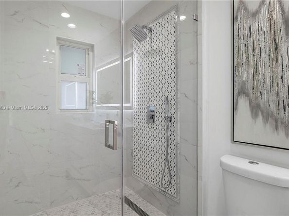 224 E Acre Dr, Plantation FL 33317
