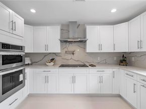 224 E Acre Dr, Plantation FL 33317