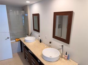 465 Brickell Ave 2906, Miami FL 33131