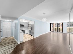 2301 S Ocean Dr 307, Hollywood FL 33019