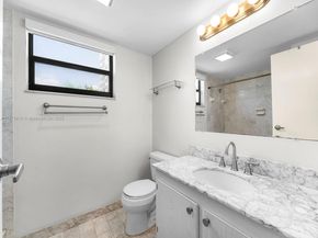 2301 S Ocean Dr 307, Hollywood FL 33019