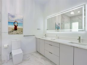 121 NW 41st St, Miami FL 33127