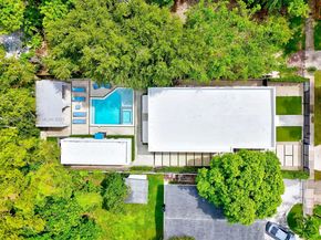 121 NW 41st St, Miami FL 33127