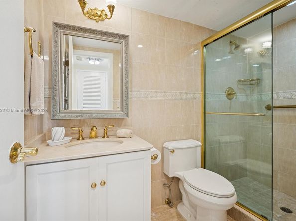 5001 Collins Ave 5G, Miami Beach FL 33140