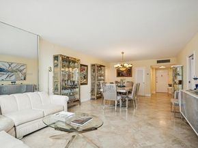 5001 Collins Ave 5G, Miami Beach FL 33140