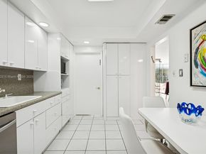 5001 Collins Ave 5G, Miami Beach FL 33140