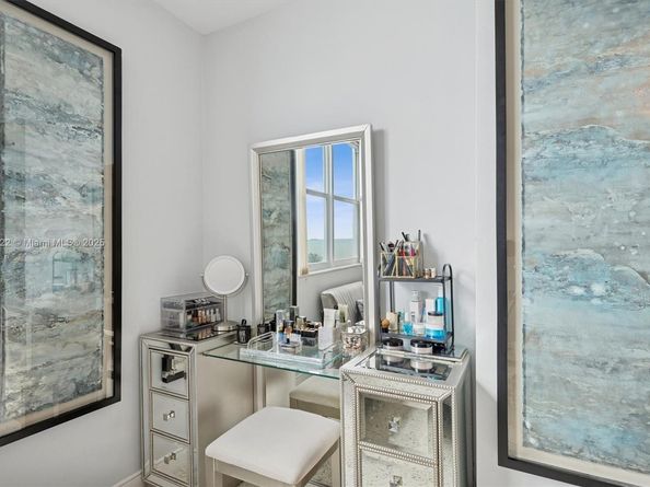 5001 Collins Ave 5G, Miami Beach FL 33140