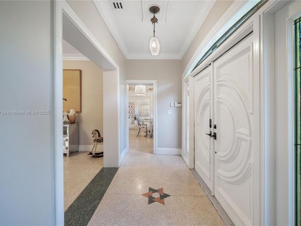124 NE 96th St, Miami Shores FL 33138