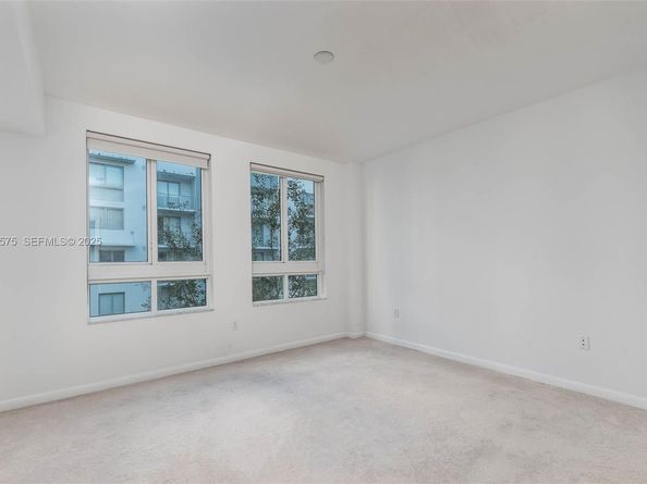 7355 SW 89th St 502N, Miami FL 33156