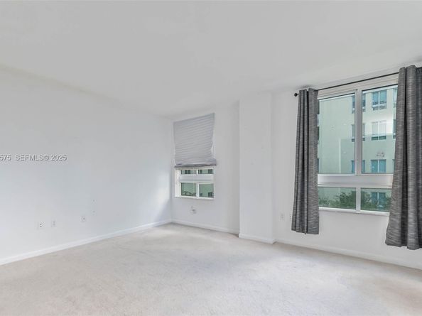 7355 SW 89th St 502N, Miami FL 33156