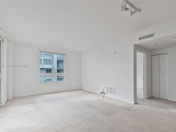 7355 SW 89th St 502N, Miami FL 33156