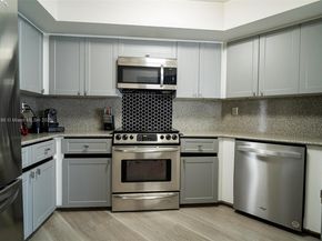 6767 Collins Ave 401, Miami Beach FL 33141