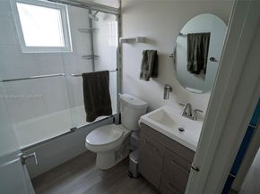 6767 Collins Ave 401, Miami Beach FL 33141