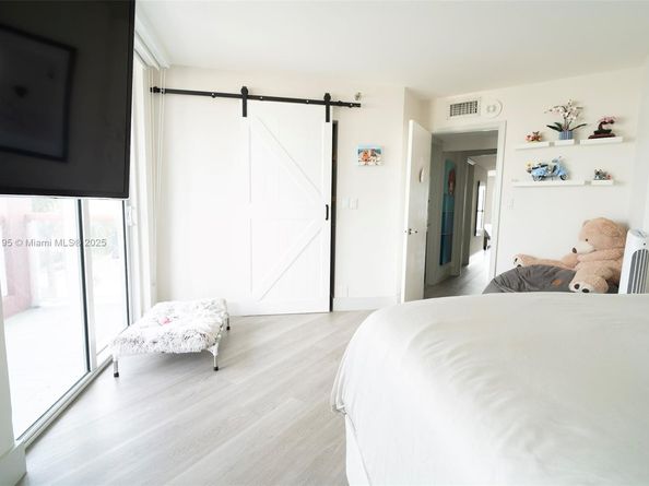 6767 Collins Ave 401, Miami Beach FL 33141