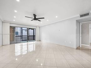 4020 N Hills Dr 2, Hollywood FL 33021