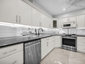 4020 N Hills Dr 2, Hollywood FL 33021