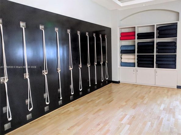 21055 Yacht Club Dr 1602, Aventura FL 33180