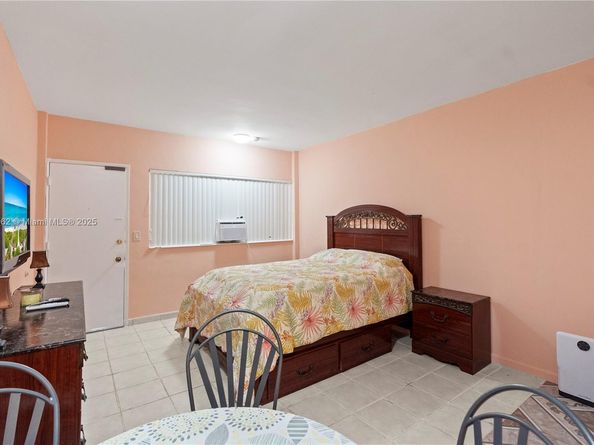 26 Diplomat Pkwy 2356, Hallandale Beach FL 33009