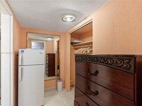 26 Diplomat Pkwy 2356, Hallandale Beach FL 33009