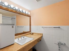 26 Diplomat Pkwy 2356, Hallandale Beach FL 33009