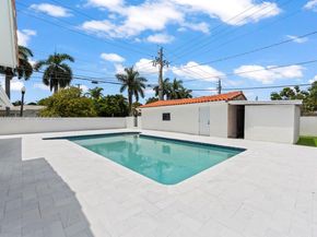 1221 Biarritz Dr, Miami Beach FL 33141