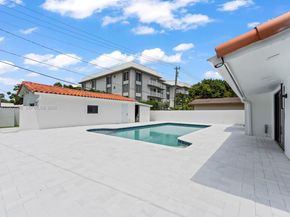 1221 Biarritz Dr, Miami Beach FL 33141