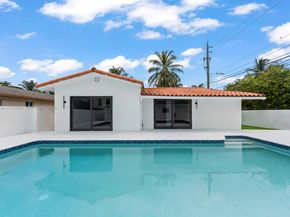 1221 Biarritz Dr, Miami Beach FL 33141