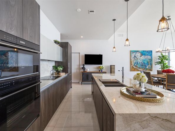 480 NE 31st St PH5303, Miami FL 33137