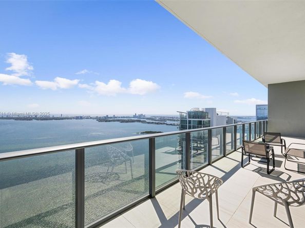 480 NE 31st St PH5303, Miami FL 33137