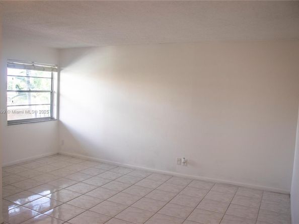 2145 Pierce St 305, Hollywood FL 33020