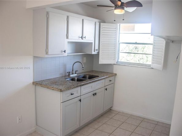 2145 Pierce St 305, Hollywood FL 33020