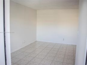 2145 Pierce St 305, Hollywood FL 33020