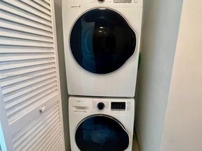 1111 SW 1st Ave 3223, Miami FL 33130