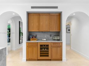 3700 Hibiscus St, Miami FL 33133