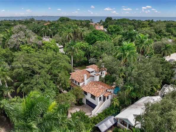 3700 Hibiscus St, Miami FL 33133