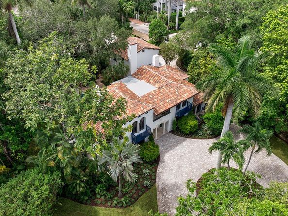 3700 Hibiscus St, Miami FL 33133