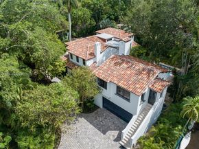 3700 Hibiscus St, Miami FL 33133