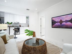 3700 Hibiscus St, Miami FL 33133