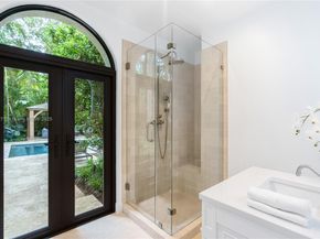 3700 Hibiscus St, Miami FL 33133