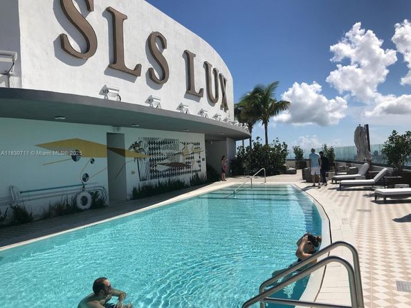 801 S Miami Ave 1603, Miami FL 33130