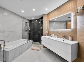 3131 NE 188th St 21107, Aventura FL 33180