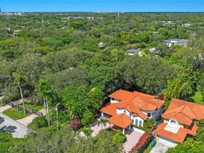 6792 SW 69th Ave, Miami FL 33143